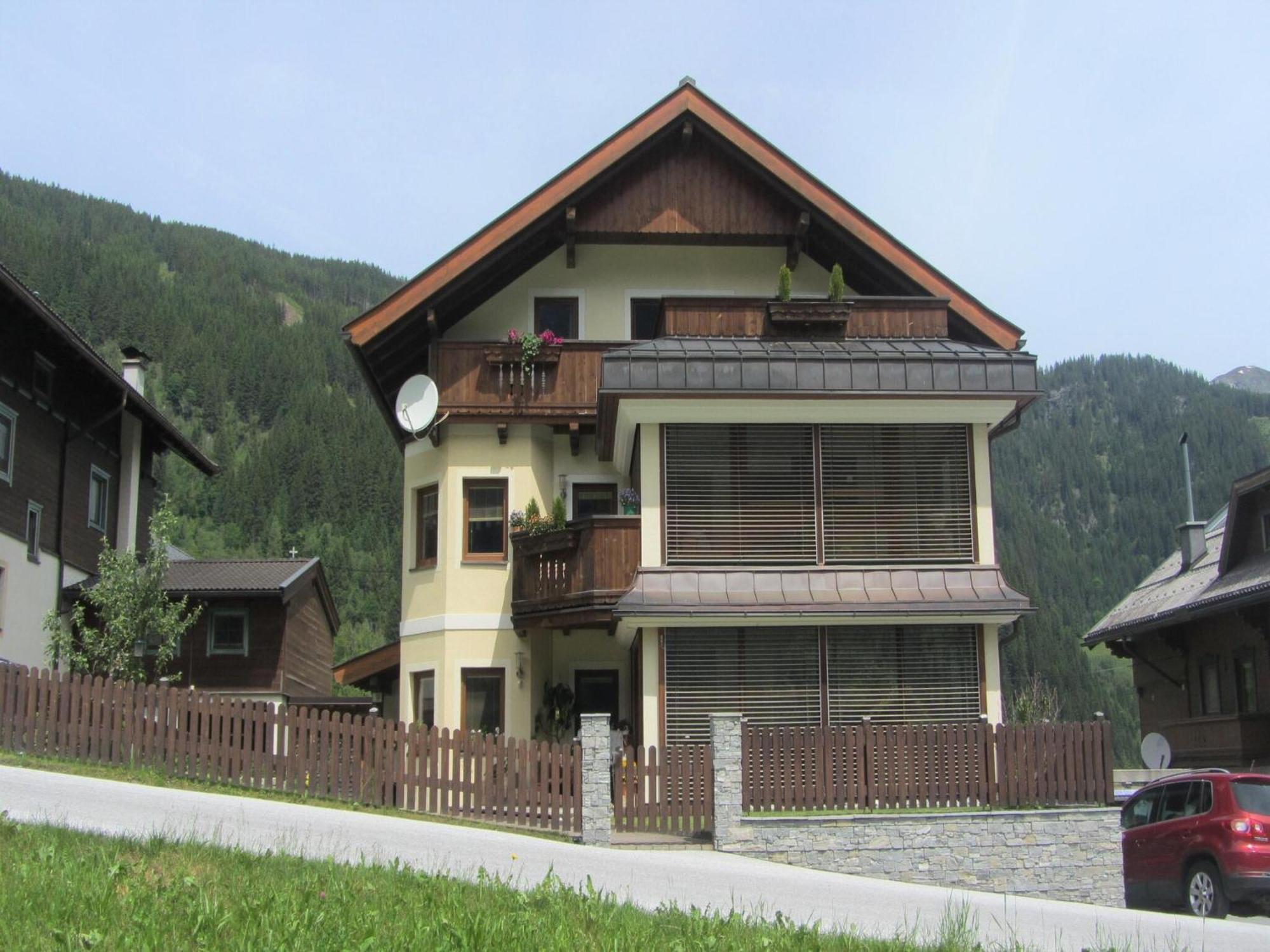 Flat In Krimml With A Balcony Apartment Exterior photo