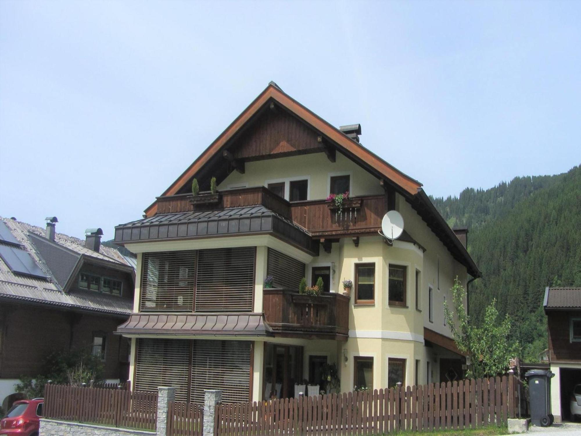 Flat In Krimml With A Balcony Apartment Exterior photo